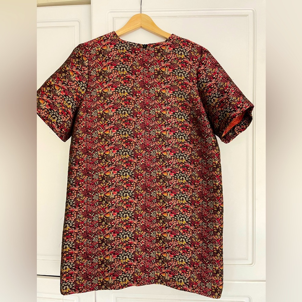 Brocade shift party dress size large